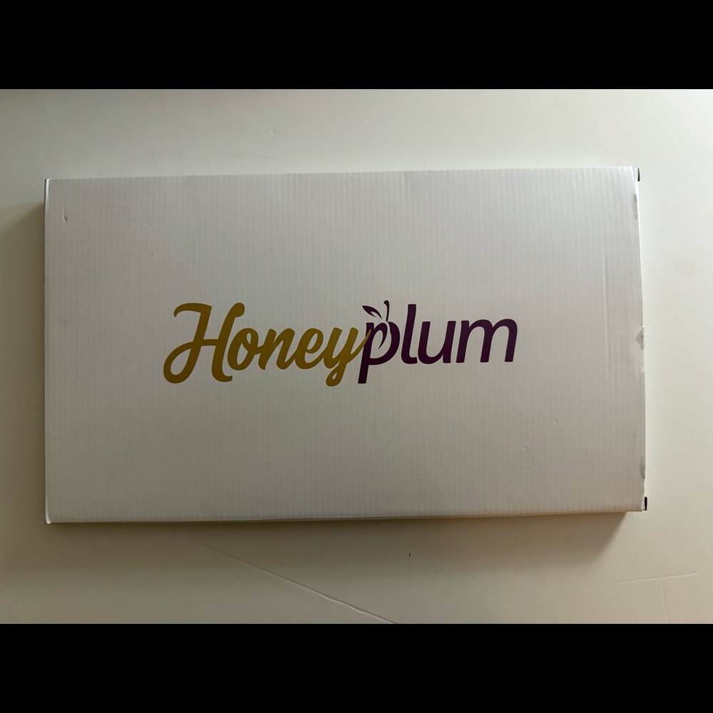 Honeyplum Bridal Party Boxes With Ribbons
